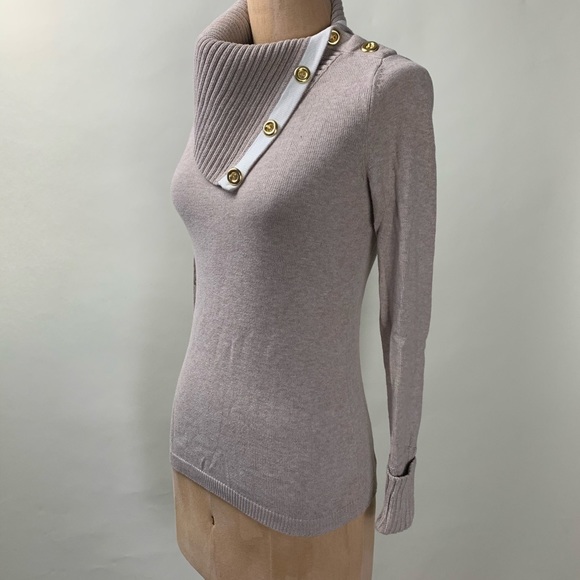 Banana republic XS cream sweater - Picture 2 of 7